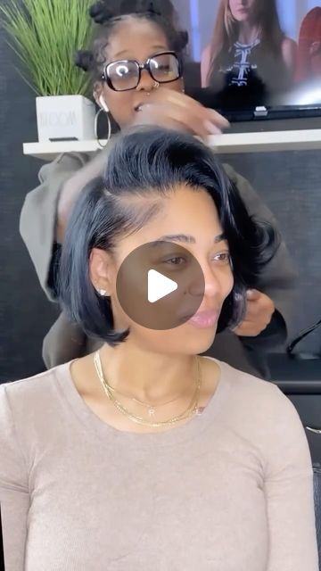 The BobLyfe on Instagram: "Giving your client a Bob with character, edge, and volume is PHENOMENAL work! 👏🏽💯

Great job by Hairstylist @missprettynish located in Orlando, Florida.

#TheBobLyfe #PhenomenalWork #BombBob #BobInspiration #BobSlay 

Are you feeling this look?" Black Women Bob Hairstyles Mid Length, Flip Over Bob, Bob Hairstyles Mid Length, Volume Bob, Black Women Bob Hairstyles, Women Bob Hairstyles, A Bob, Great Job, Orlando Florida