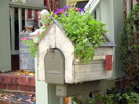 Mailbox Planter, Rural Mailbox, Old Mailbox, Mailbox Garden, Mailbox Makeover, Mailbox Landscaping, Door Planter, Mailbox Decor, Cottage Door