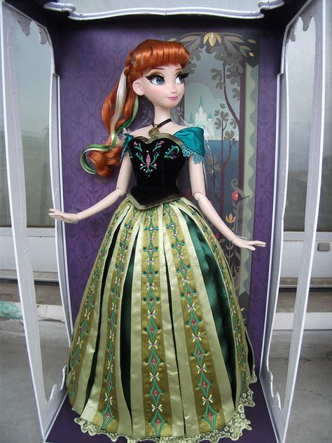 Disney frozen Anna LE doll | Flickr - Photo Sharing! Disney Frozen Dolls, Anna Coronation, Disney Barbie Dolls, Frozen Dolls, Disney Frozen Anna, Anna Doll, Disney Princess Dolls, Frozen Anna, Frozen Princess