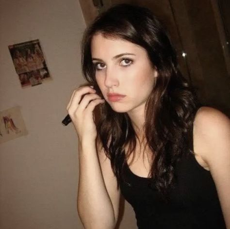 emma roberts Robert Young, Girls Pin, Emma Roberts, Emma Stone, Fav Celebs, Emma Watson, Just Girly Things, Woman Face, Lana Del Rey