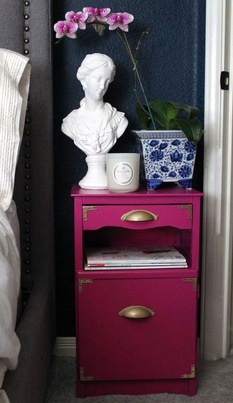 decorista pink {sherwin williams National painting week} Bedside Table Small Space, Pink Dresser, Diy Nightstand, Deco Retro, Pink Room, Colorful Furniture, Redo Furniture, Furniture Projects, Refinishing Furniture