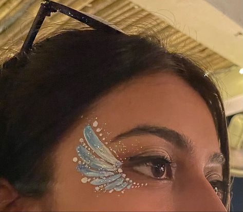 Face Paint Designs For Adults, Magical Face Paint, Pretty Face Paint Ideas, Face Painting Ideas For Adults For Women, Face Painter Outfit, Face Painting Glitter, Creative Face Makeup Art, Face Painting Designs Aesthetic, Face Paint Ideas For Adults