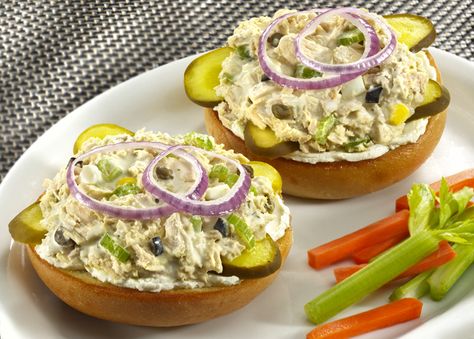 New York Deli-Style Tuna Recipe | Healthy Meal Ideas from Bumble Bee Jewish Sandwiches, Healthy Tuna Recipes, Canned Tuna Recipes, Tuna Recipe, Tuna Salad Recipe, Deli Style, Healthiest Seafood, Deli Food, Healthy Meal Delivery Service