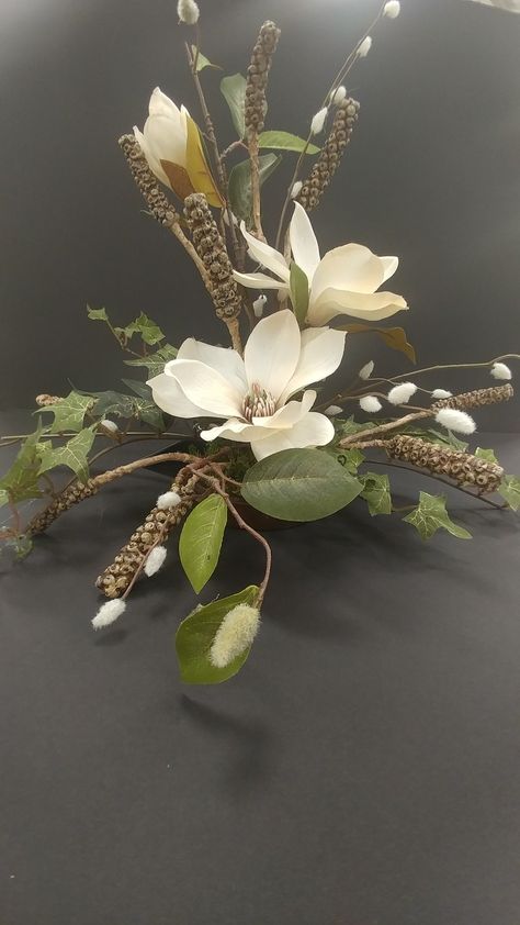 Flower Arrangements With Magnolias, Bird Flower Arrangement, Magnolia Flower Arrangement, Horn Flower Arrangement, Unique Sympathy Floral Arrangements, Sculptural Flower Arrangement, Church Nativity Flowers Arr@ngement, Arreglos Ikebana, Contemporary Flower Arrangements