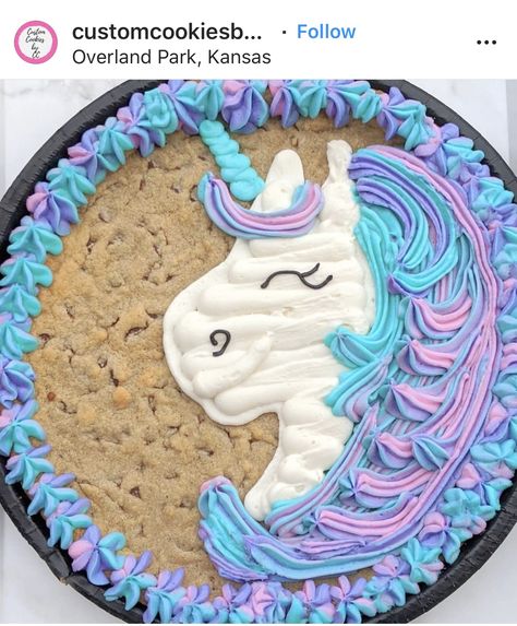 Unicorn Cookie Cake, Cute Cookie Cake Designs, Dq Cakes, Message Cookies, Cookie Cake Designs, Cakes Decorated, Cookie Decorations, Baked Doughnuts, Girly Cakes