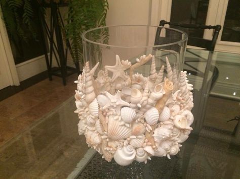 Seashell Artwork, Seashell Art Diy, Seashell Projects, Seashell Wall Art, Art Coquillage, Shell Decorations, Seaside Decor, Shell Crafts Diy, Sea Crafts