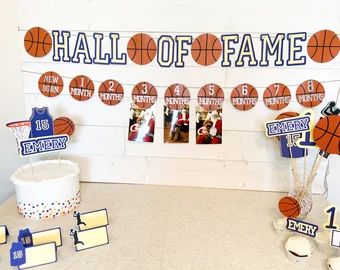 Basketball Decorations Party, Basketball Food, 1 Year Birthday Party Ideas, Basketball Birthday Cake, Basketball Themed Birthday Party, Basketball Theme Birthday, Graduation Photo Banner, Baseball Theme Birthday, Basketball Theme Party