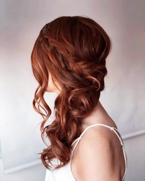 Classic Wedding Hairstyles: 30+ Best Looks & Expert Tips Bridesmaid Hairstyles Off To The Side, Curly Side Do Wedding, Down To The Side Hairstyles, Wedding Hairstyles Side Swept Curls, Bridesmaid Hairstyles Down To The Side, Half Up Half Down Hair Side Swept, Pinned To The Side Hairstyles Wedding, Half Up Half Down Hair One Side, Wedding Hair Down The Side