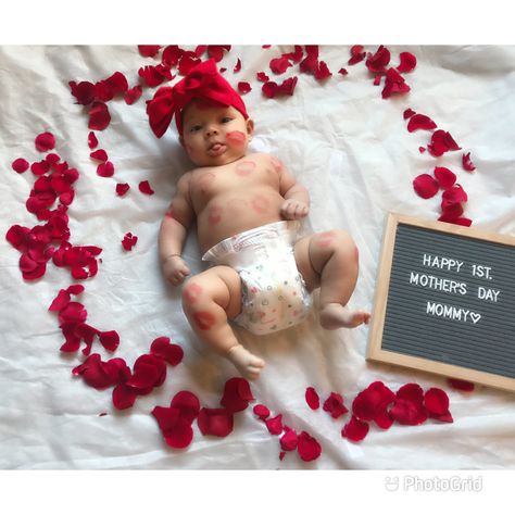 Happy1stmotgersday Mother’s Day Baby Photoshoot At Home, Baby’s First Mother’s Day Photo, First Mothers Day Photoshoot, Mothers Day Baby Photoshoot, Mom Photo Shoots, Diy Newborn Photography, Infant Room, Mothers Day Pictures, Monthly Pictures