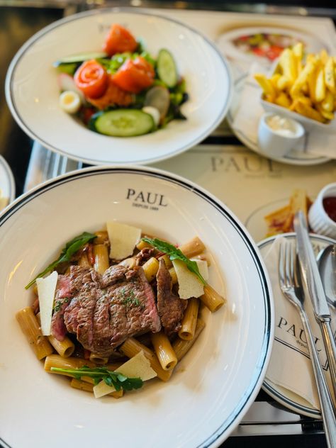 Beef pasta at Paul a popular French restaurant Paul Restaurant, Restaurant Steak, French Restaurant, Beef Pasta, Shoes Heels Classy, French Restaurants, Heels Classy, Food Snapchat, Care Routine