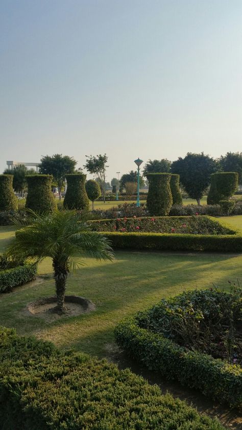 Rose Park Bahria Town Lahore Park Snap, Bahria Town Lahore, South Asian Aesthetic, Pakistan Culture, Asia Continent, Asian Aesthetic, Bahria Town, Snap Ideas, Rose Park