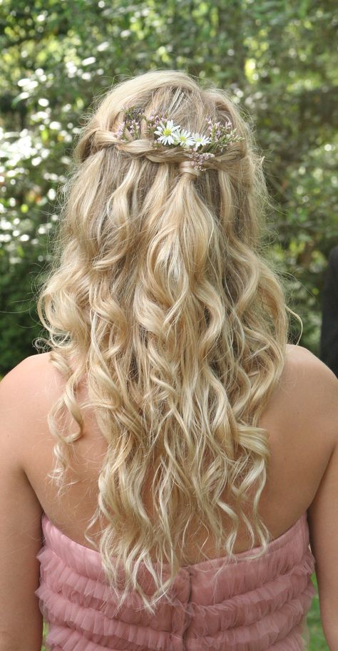 Bridal Hairstyles Hair Styles With Crown, Princess Hair Styles, Braid Wedding Hair, Princess Braid, Braid Wedding, Hairstyle For Prom, Wedding Hairstyles With Crown, Braided Crown Hairstyles, Braided Prom Hair