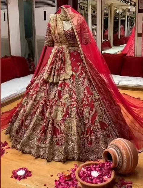 Trending Bridal Lehenga 2024, Indian Bridal Lehenga Red Brides, Bride Dupatta Draping, Bridal Lehenga Red Royal Heavy, Bride Dupatta, Latest Bridal Lehenga Collection, Red Indian Wedding, Hindi Wedding, Indian Bridal Wear Red