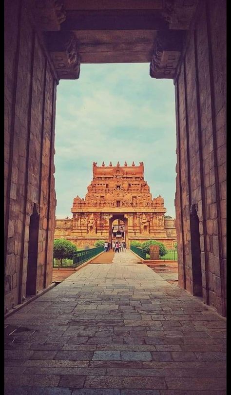 Tamil Temple Background For Editing, Kovil Temple Background, Temple Background For Editing, Thanjai Periya Kovil, Thanjai Periya Kovil Wallpaper, Portraits Pics, Temple Gopuram, Temple Background, Chola Temples