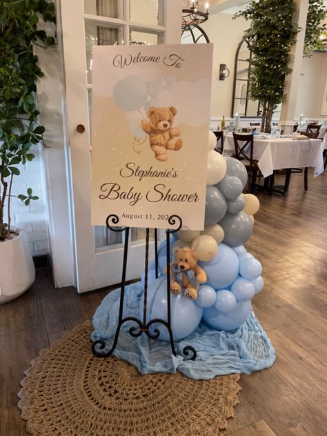 Baby Shower Parents Table, Baby Shower Food Table Set Up Display, Baby Shower Chairs For Mom And Dad, Baby Shower Entry Ideas, Baby Showe Ideas, Baby Shower Seating, Baby Shower Chair, Airplane Cake, Baby Boy Bear