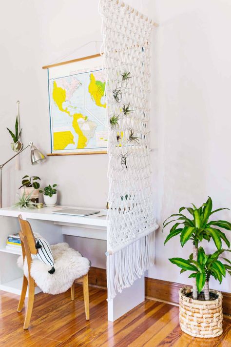 Hanging Room Dividers Diy, Room Dividers Diy, Room Divider Diy, Macrame Room Divider, Temporary Room Dividers, Macrame Room, Fabric Room Dividers, Portable Room Dividers, Bamboo Room Divider