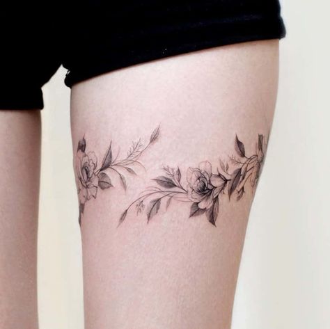 Floral Tattoo On Thigh, Flower Tattoo Around Thigh, Tattoo Inner Thigh Women, Thigh Tattoos Floral, Garland Tattoo On Thigh, Thigh Ring Tattoo, Flowers Thigh Tattoo, Nature Tattoos Thigh, Leg Tattoos Women Thigh Wrap Around