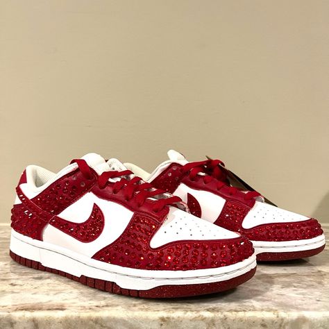 Nike Dunks With Ruby Red Gems Authentic, Brand New With Box Women Size: Us 7.5 Men Size: Us 6 Quinceanera Shoes Red, Chambelanes Outfits Quinceanera Red, Red Nike Dunks, Quinceanera Heels, Red Quince Theme, Quince Heels, Dunks Outfits, Red And Gold Quince, Red Quinceanera Ideas