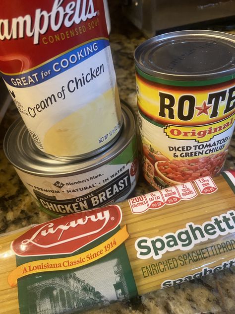 Chicken Spaghetti With Canned Chicken, Canned Chicken Spaghetti Recipes, Chicken Spaghetti For Two, Stovetop Chicken Spaghetti, Slow Cooker Chicken Spaghetti Recipe, Rotel Chicken Spaghetti, Easy Chicken Spaghetti, Crockpot Chicken Spaghetti, Baked Chicken Spaghetti