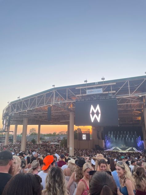 Morgan Wallen Concert, Concert Pics, Country Summer, Concert Aesthetic, Zach Bryan, Morgan Wallen, Kenny Chesney, Country Concerts, Country Concert