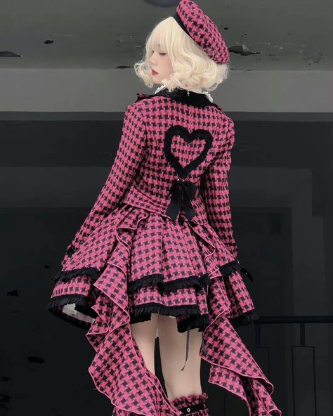 Plaid Outerwear, Kawaii Fashion Outfits, 영감을 주는 캐릭터, Really Cute Outfits, Character Outfits, Shirt Skirt, Lolita Fashion, Kawaii Fashion, Pink And Black