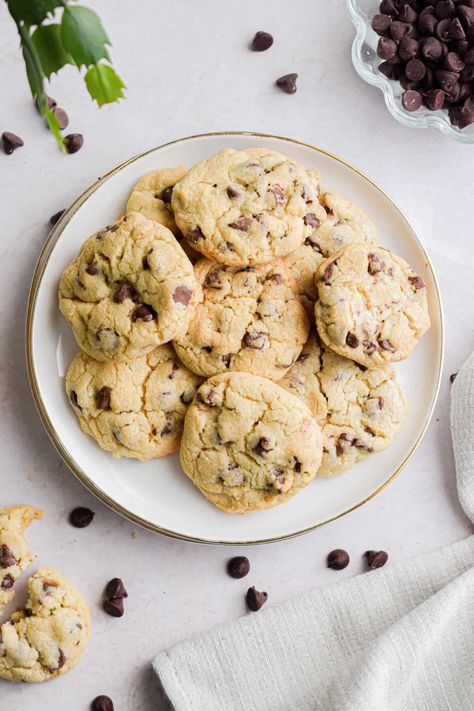 Bisquick Chocolate Chip Cookies Bisquick Cookies, How To Make Bisquick, Bisquick Chocolate Chip Cookies, Bisquick Pancakes, Homemade Bisquick, Funnel Cake Recipe, Make Dessert, Bisquick Recipes, Peanut Butter Chips