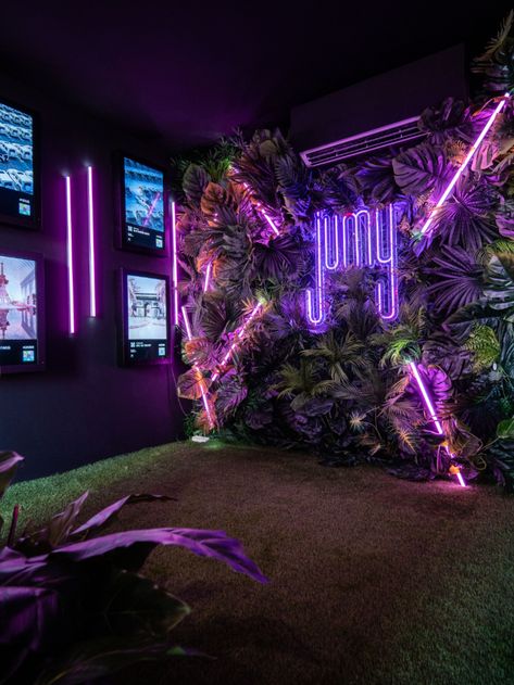 Jumy Cube, No Filter DXB, Dubai 2021 #holographic #cube #iridescent #cherryblossom #nft #metaverse #artgallery #futuristic #neon #neonsign Club Design Interior, Rio Party, Metaverse Art, Ibiza Clubs, Event Entrance, Modern Restaurant Design, Corporate Event Design, Neon Jungle, Dream Dorm