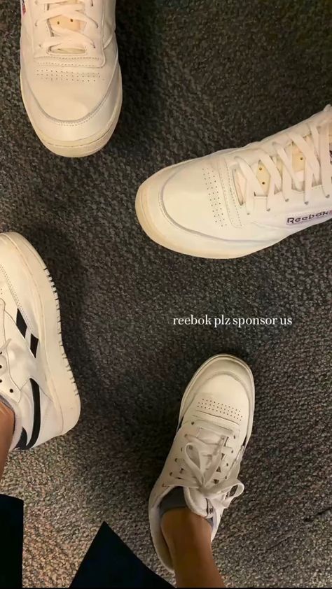 instagram story ideas | reeboks | shoes aesthetics Shoes Instagram Story, Shoes Instagram, Shoe Story, Story Instagram, Story Ideas, Instagram Story Ideas, College Outfits, White Sneaker, New Shoes