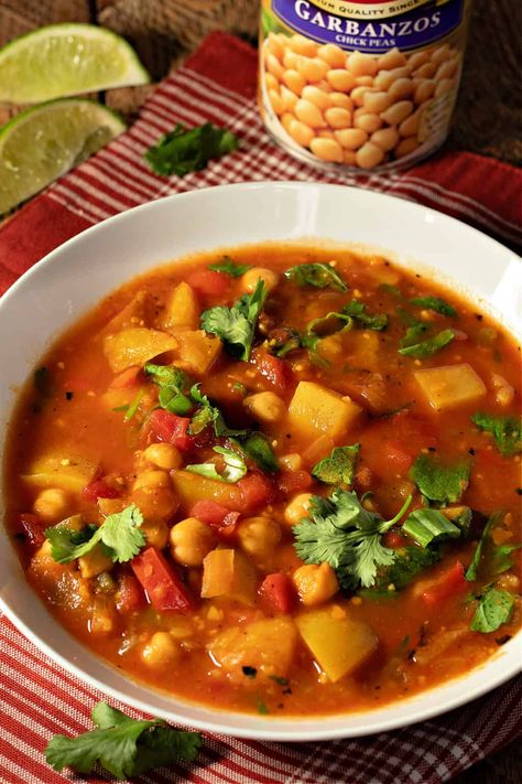 Spicy Potato Chickpea Stew - Brand New Vegan Stew Potatoes, Potato Chickpea, Summer Picnic Food, Meatless Mains, Roasted Chickpea, Chickpea Soup, Chickpea Stew, Stewed Potatoes, Chickpea Recipes