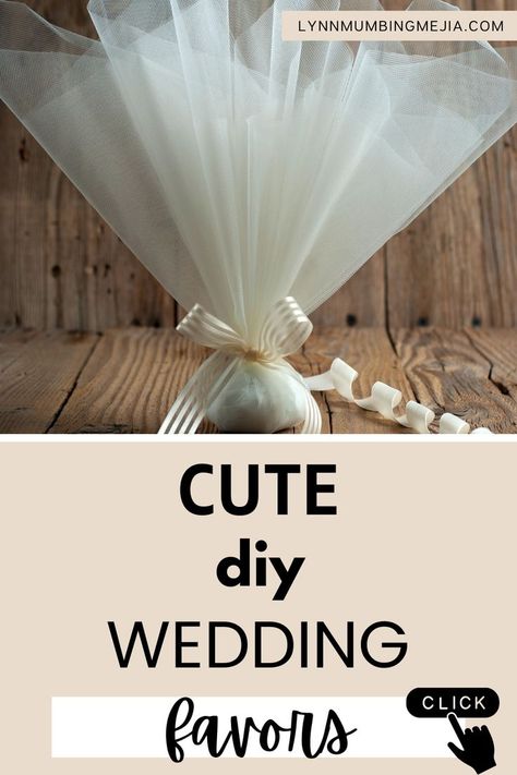 I made my own wedding favours and they were a hit! They were inexpensive and yummy! Wedding favours are gifts the bride and groom give to their wedding guests as a way to say thank you. Here is a list of unique wedding favours ideas to try. See my blog post on Cute DIY Wedding Favors now! #weddingfavors #DIYwedding #simplewedding #weddingdecorations #easyweddingideas Creative Wedding Favours, Home Made Wedding Favours, Wedding Favours For Guests Diy Ideas, Thank You Wedding Gifts For Guests, Wedding Guest Gift Ideas Cheap, Wedding Favors For Guests Diy, Diy Wedding Favors For Guests, Snack Ideas For Party, Wedding Favours Diy