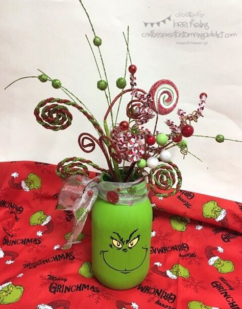 Grinch crafts Diy Grinch, Candy Canes, Mason Jar, Grinch, Vase, Candy, Flowers, Green, Christmas