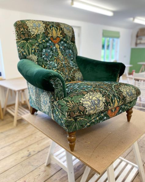 Instagram Course Ideas, Upholstery, Instagram