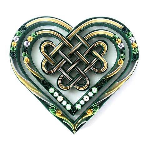 Quilling Hearts Easy, Paper Quilling Heart Patterns, Paper Quilling Shamrock, Quilling Paper Peacock, Paper Quilling Peacock Design, Quilling Frames, Celtic Decor, Handmade Valentine Gifts, Art Quilling