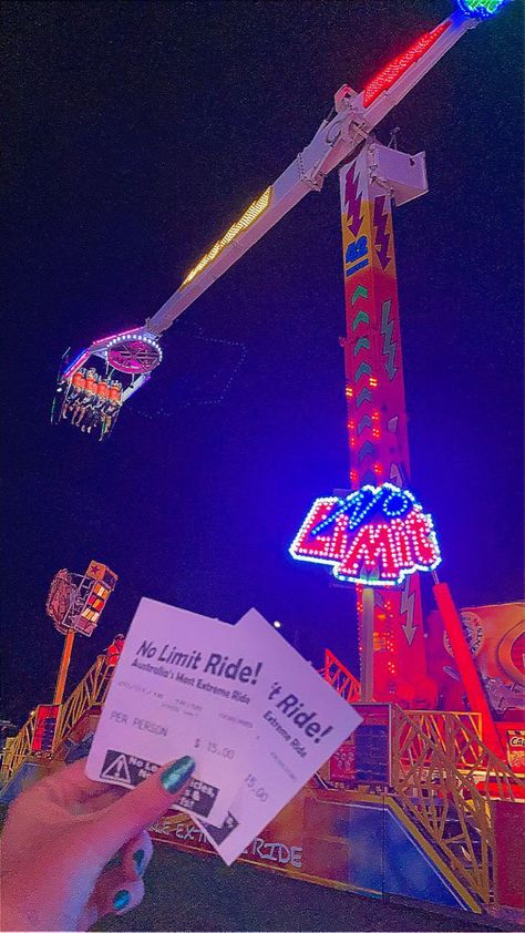 Fairground Aesthetic, Aesthetic Neon, Summer 24, Pretty Things, Circus, Carnival, Royalty, Neon, Wonder