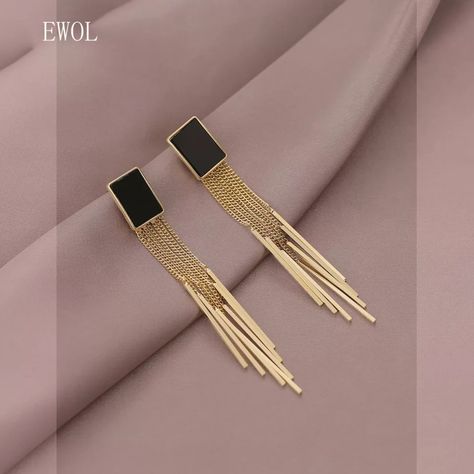 Trendy Silver Jewelry, Earrings 2022, Gold Earrings Models, Pretty Jewelry Necklaces, Fancy Jewellery Designs, Gold Bridal Jewellery Sets, Fancy Earrings, Gold Fashion Necklace, Jewelry Fashion Trends