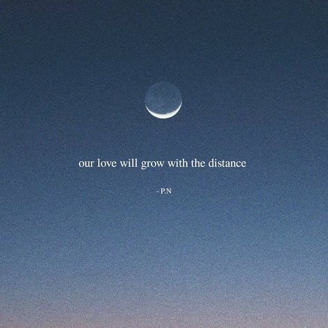 14.1k Likes, 232 Comments - evenfall (@evenfallpoetry) on Instagram: “We are miles apart, probably under the same sky thinking about each other. I know how it feels, the…” Same Sky Quotes, Distance Between Us, Under The Same Sky, Heart Full Of Love, The Distance Between Us, Missing Quotes, Sky Quotes, Miles Apart, Qoutes About Love