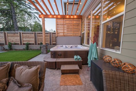 35 Hot Tubs in Landscapes - Paradise Restored Landscaping Backyard Privacy Screen, Hot Tub Privacy, Living Structures, Tub Surrounds, Hot Tub Landscaping, Privacy Ideas, Hot Tub Patio, Hot Tub Designs, Hot Tub Backyard