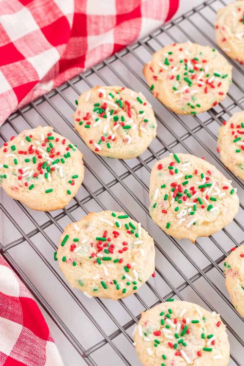 Christmas Cake Mix Cookies, Pillsbury Christmas Cookies, White Cake Mix Cookies, Funfetti Cake Mix Cookies, Christmas Cookie Exchange Recipes, Easy Holiday Treats, Cookie Exchange Recipes, Simply Stacie, Funfetti Cake Mix