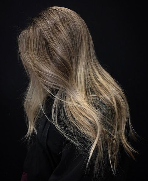 Dark Blonde To Light Blonde Balayage, Igora Hair Color, Summer Blonde Hair, Brown Hair Inspo, Gorgeous Hair Color, Dark Blonde Hair, Blonde Hair Inspiration, Blonde Hair Looks, Instagram Baby