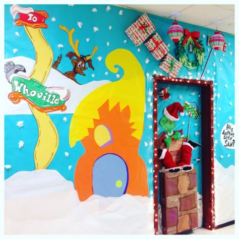 How “The Grinch” Stole Christmas! – Amazing Art Teacher Grinch Classroom Door, Grinch Classroom, Whoville Christmas Decorations, Christmas Hallway, Door Decorations Classroom Christmas, Christmas Door Decorating Contest, Christmas Classroom Door, Grinch Decorations, Grinch Christmas Party