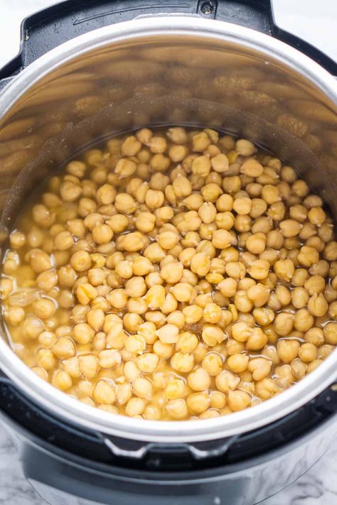 Instapot Chickpeas, Pressure Cooker Chickpeas, Instant Pot Chickpeas, Chickpea Recipes Easy, Hummus Salad, Dried Chickpeas, Easy Hummus Recipe, Simple Dishes, Hummus Recipe Homemade