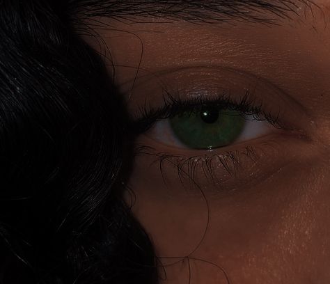 Big Green Eyes Aesthetic, Green Eyes Black Woman, Disney Princesses Aesthetic, Jade Green Eyes, Green Eyes Dark Hair, Deep Green Eyes, Princesses Aesthetic, Brown Green Eyes, Emerald Green Eyes