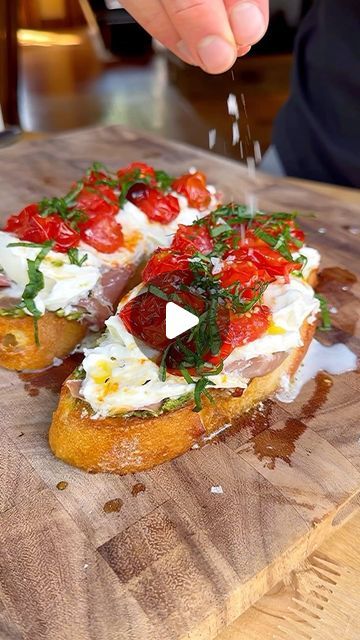 Justin Schuble | DCFoodPorn on Instagram: "SUMMER CAPRESE TOAST 🍅🥖 save this for later trust me 😋

#easyrecipe #satisfying #satisfyingvideo #foodvideo #foodandwine #foodnetwork #foodbeast #feedfeed #thefeedfeed #eeeeeats #thrilist #recipes #easyrecipes #healthy #healthyrecipes #lunchideas #easylunch #sandwich #toast #caprese #tomatoes" Caprese Tomatoes, Burrata Bruschetta Recipe, Caprese Toast, Burrata Bruschetta, Sandwich Toast, Food Reels, Bruschetta Recipe, Slow Cooker Tacos, Summer Appetizer