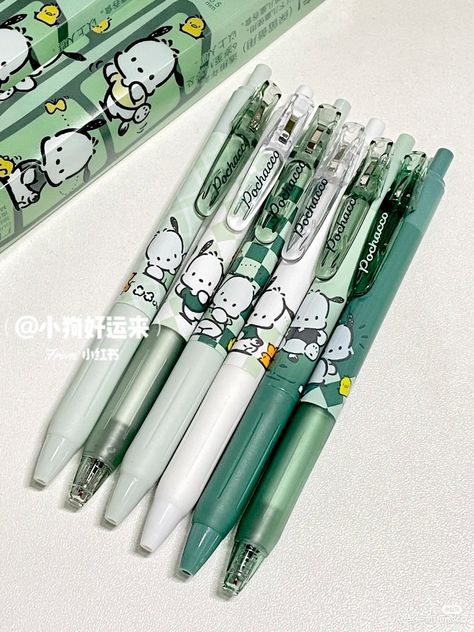 Cute Green Stationary, Green Stationary, Cool Pens, Muji Pens, Studying Stationary, Pretty School Supplies, Diy Gifts To Sell, Stationery Obsession, Cute Stationary School Supplies