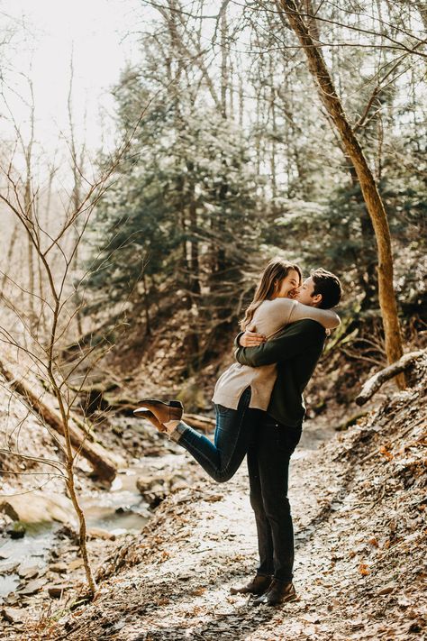 I'm Mary Katherine || Romantic kiss during March engagement session #marchesession #earlyspirng #springengagementsession #portraitinspo March Engagement Photos Outfits, March Engagement Photos, Engagement Photos Outfits, Engagement Picture Outfits, Anniversary Shoot, Authentic Life, Couples Pictures, Romantic Kiss, Engagement Picture