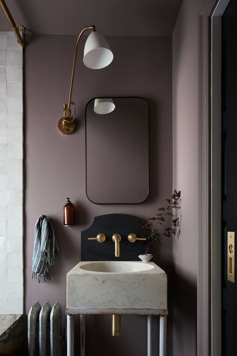 Benjamin Moore’s Powell Smokehouse Powell Smokehouse Benjamin Moore, Light Mauve Bathroom, Mauve Powder Room, Moody Purple Bathroom, Eggplant Bathroom, Purple Powder Room, Powder Room Colors, Decorating With Purple, Queen Bathroom