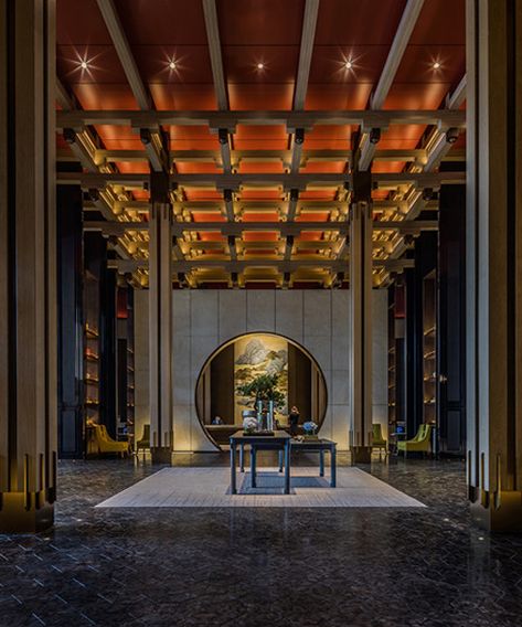 CCD designs oriental 'diaoyutai hotel' in historic capital of hangzhou Chinese Hotel, Chinese Interior, Hangzhou China, Lobby Interior, Hotel Interior Design, Lobby Design, Lounge Design, Modern Chinese, Hotel Interiors