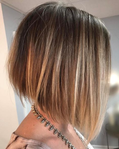 Angled Bob For Straight Fine Hair Inverted Bob Haircuts, Line Bob Haircut, Bob Haircut For Fine Hair, Inverted Bob, Bob Hairstyles For Fine Hair, Short Straight Hair, Hair Makeover, Haircut For Thick Hair, Short Blonde