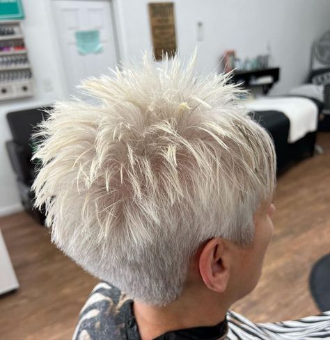 Pixie Haircut Spiked, Short Hair Styles From The Back, Spiky Pixie Haircut Spikes With Bangs, Messy Spikey Short Hair, Short Spiky Pixie Haircuts Over 50, Funky Pixie Hairstyles, Messy Short Hair Pixie, Funky Pixie Cut 2024, Short Spiky Hairstyles For Women Over 50