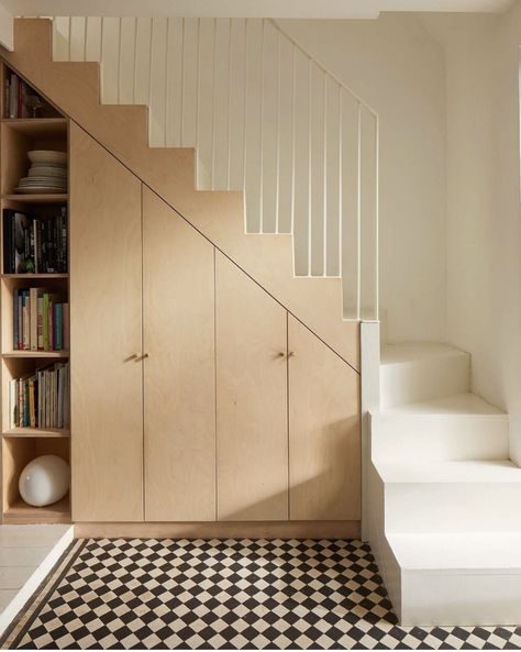 Under Stairs Closet Ideas, Under Stairs Office, Cabinet Under Stairs, Under Stairs Space, Small Space Staircase, Understair Storage, Window Seat Ideas, Under Stairs Nook, Stair Nook